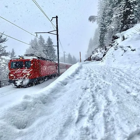 Mountain Getaway Sedrun Apartament