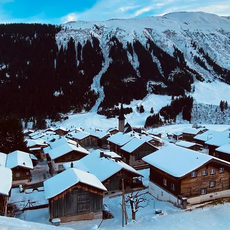 Mountain Getaway Sedrun Apartmán